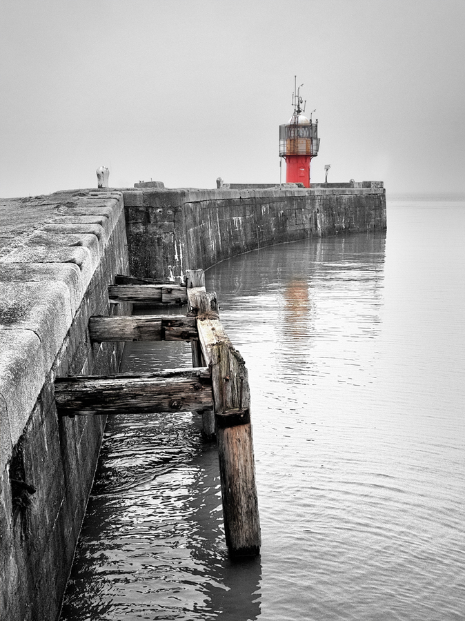Heysham Harbour Light - Graham Dean